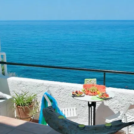 Elpida Seafront Paradise 度假居 干尼亞